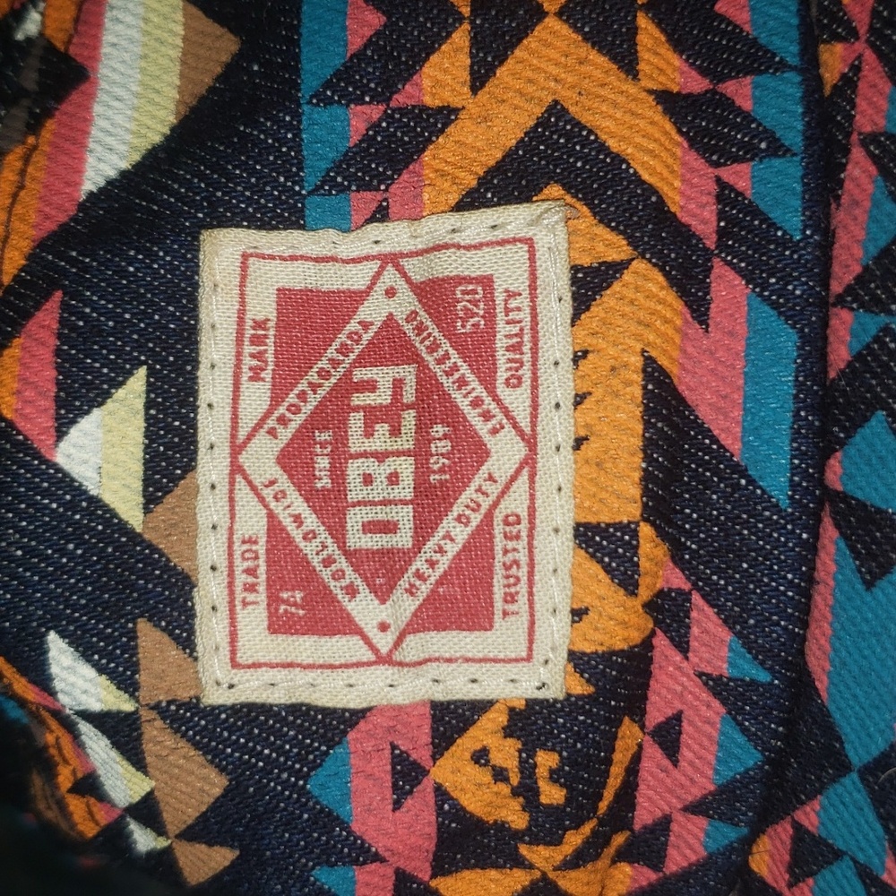 VTG (OBEY) - Picture 2 of 5